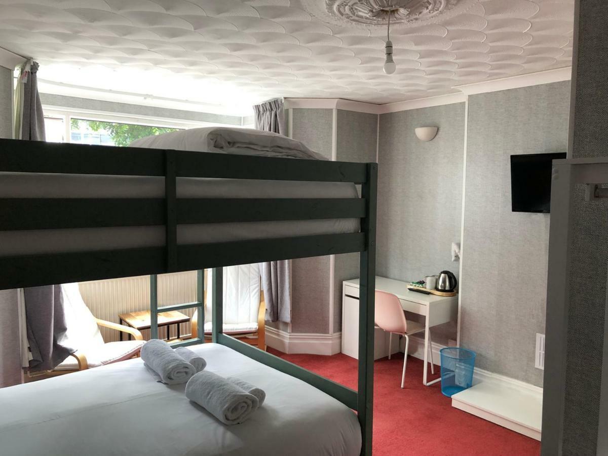 Wisestay Cardiff Exterior photo