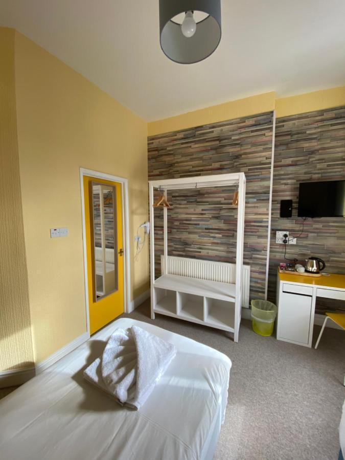 Wisestay Cardiff Exterior photo